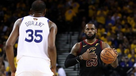 死神降临界49秒三分定局，勇士110-102攻陷速贷再取赛点