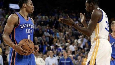 四连败28分惨案！雷霆客场血洗勇士创科尔时代最暗时刻