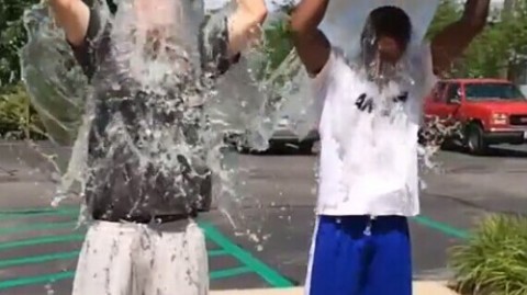 2026赛季NBA球星“冰桶”自救：41岁詹姆斯的恢复仪式为何成为生存必修课