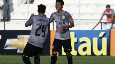 巴女甲-科林蒂安0-0费罗维里亚女足 榜首憾平终结连胜势头